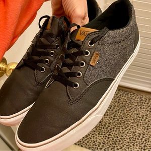 Vans Men’s Low - Top Leather Canvas Sneaker Size 11.5